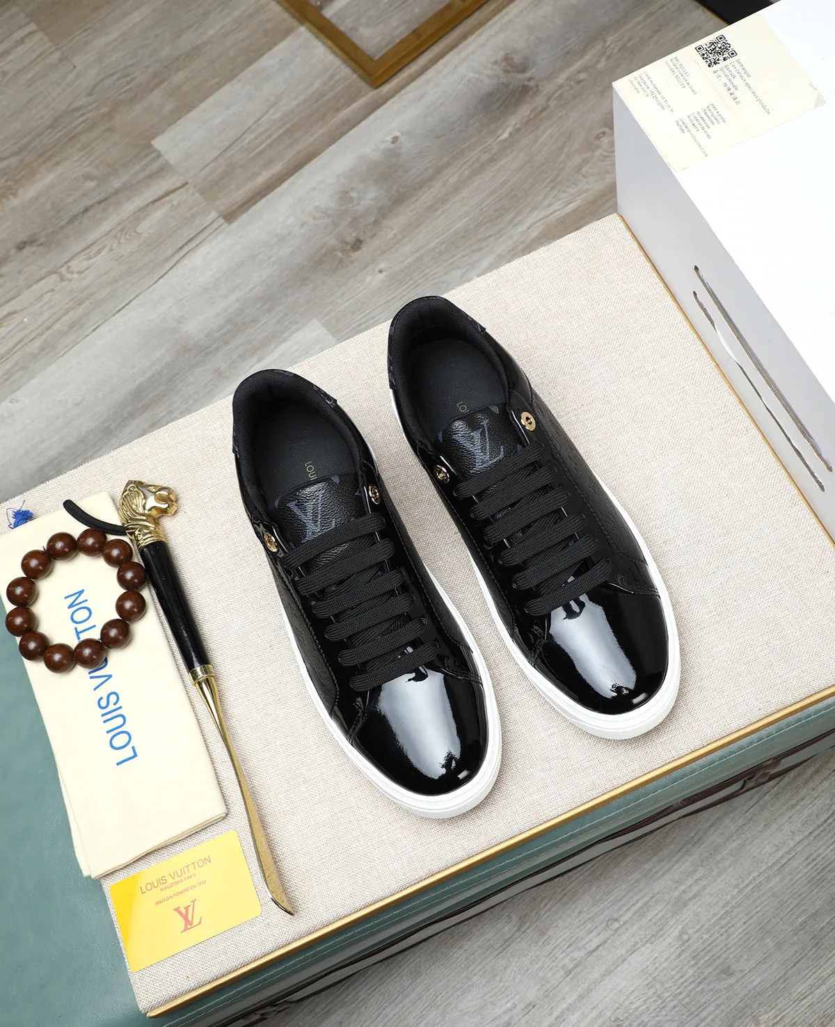 Men's men's shoes 💰540 📛📛(Niuli) high-end [LOUIS VUITTON] Louis Vuitton official website synchronized new products 👟Milan fashion catwalk style 🇰🇾🇰🇾LV family logo, celebrity style, a must-have for fashionistas ⚠️Top-layer calfskin ➕Cow leather lining ➕Mesh lining Official website original special outsole👞Number 38-44